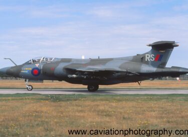 XV332/RS BAE (Blackburn) Buccaneer S.2B 208 Squadron