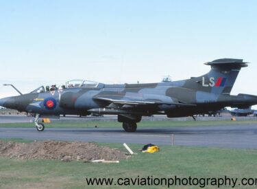 XV353/LS BAE (Blackburn) Buccaneer S.2B 208 Squadron
