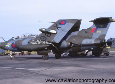 XV869 BAE (Blackburn) Buccaneer S.2B 208 Squadron