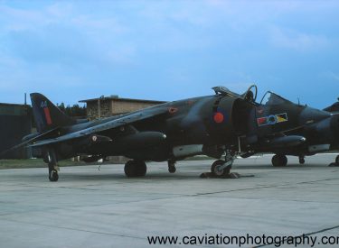 XV762/44 BAE (H.S.A.) Harrier G.R.1 233 O.C.U.