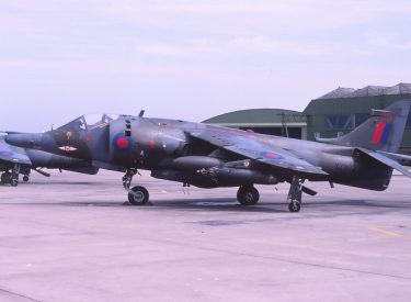 XZ992/05 BAE (H.S.A.) Harrier GR.3 1 Squadron