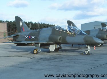 XX320/V BAE 1182 Hawk T.1 151 Squadron / T.W.U.