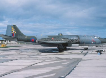 WE113/H B.A.E. English Electric Canberra B.2 100 Squadron