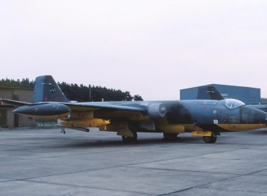 WK127/27 B.A.E.(English Electric) Canberra T.T.18 7 Squadron