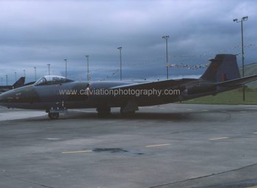 XH175 B.A.E.(English Electric) Canberra P.R.9 39 Squadron