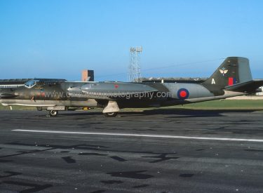 WK102/A B.A.E.(English Electric) Canberra T.17 360 Squadron