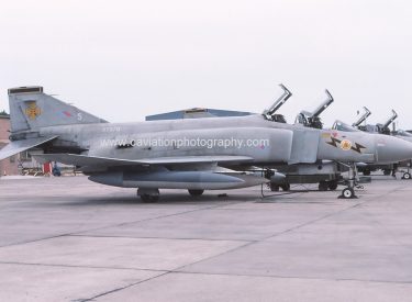 XV571/A McDonnell Douglas (H.S.A.) Phantom FG.1 43 Squadron