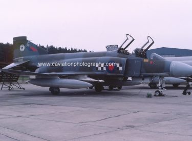 XV587/G McDonnell Douglas (H.S.A.) Phantom FG.1 43 Squadron
