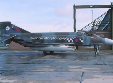 XV587/G McDonnell Douglas (H.S.A.) Phantom FG.1 43 Squadron