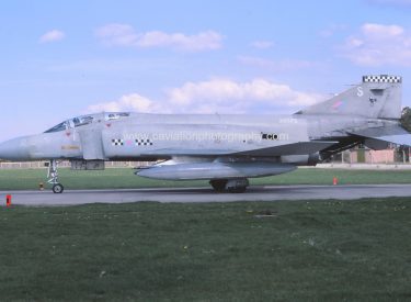 XV575/S McDonnell Douglas (H.S.A.) Phantom FG.1 43 Squadron