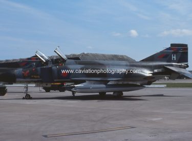 XV404/H McDonnell Douglas (H.S.A.) Phantom FGR.2 23 Squadron
