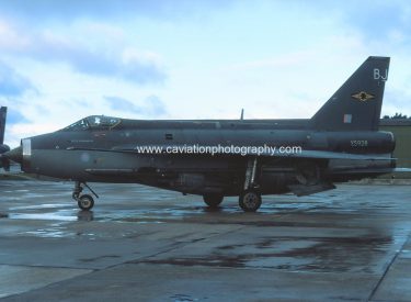 XS928/BJ BAC (E.E.) Lightning F.6 11 Squadron