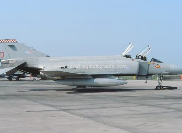 XV425/D McDonnell Douglas (H.S.A.) Phantom FGR.2 56 Squadron