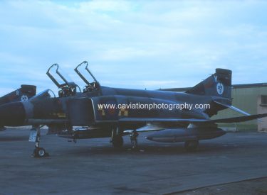 XV487/Y McDonnell Douglas (H.S.A.) Phantom FGR.2 92 Squadron