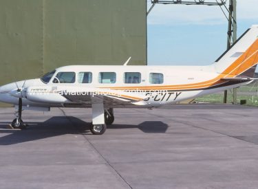 G-CITY Piper PA31-350 Navajo Chieftain