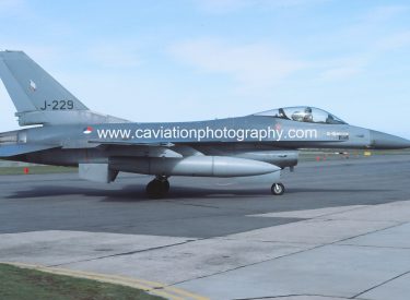 J-229 General Dynamics F16A 322 Squadron R.Netherlands A.F.