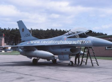 J-254 General Dynamics F16A 323 Squadron R.Netherlands A.F.