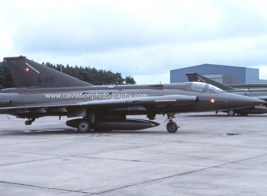 351011/A-011 SAAB Draken A35XD 725 Esk R. Danish A.F.
