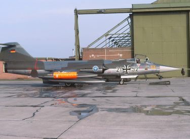 21+52 Lockheed Starfighter F-104G Est61 WGAF
