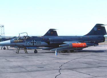 22+86 Lockheed Starfighter F-104G  MFG2 WG Marine