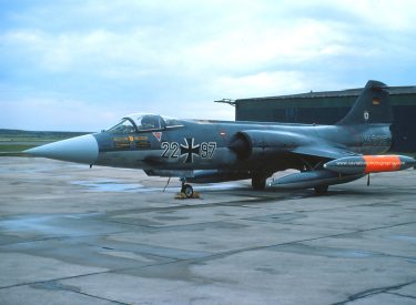 22+97 Lockheed Starfighter F-104G  MFG1 WG Marine