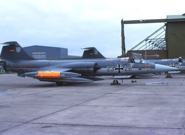23+26 Lockheed Starfighter F-104G  MFG2 WG Marine
