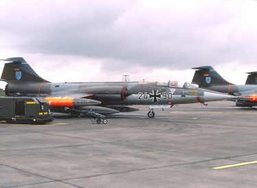 24+90 Lockheed Starfighter F-104G WS10 WGAF
