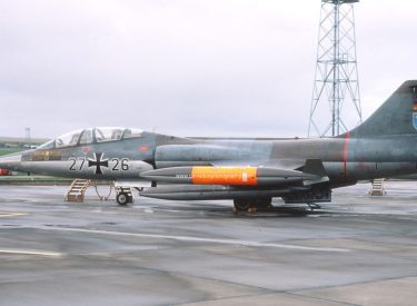 27+26 Lockheed Starfighter TF-104G WS10 WGAF