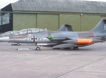 27+85 Lockheed Starfighter TF-104G WS10 WGAF